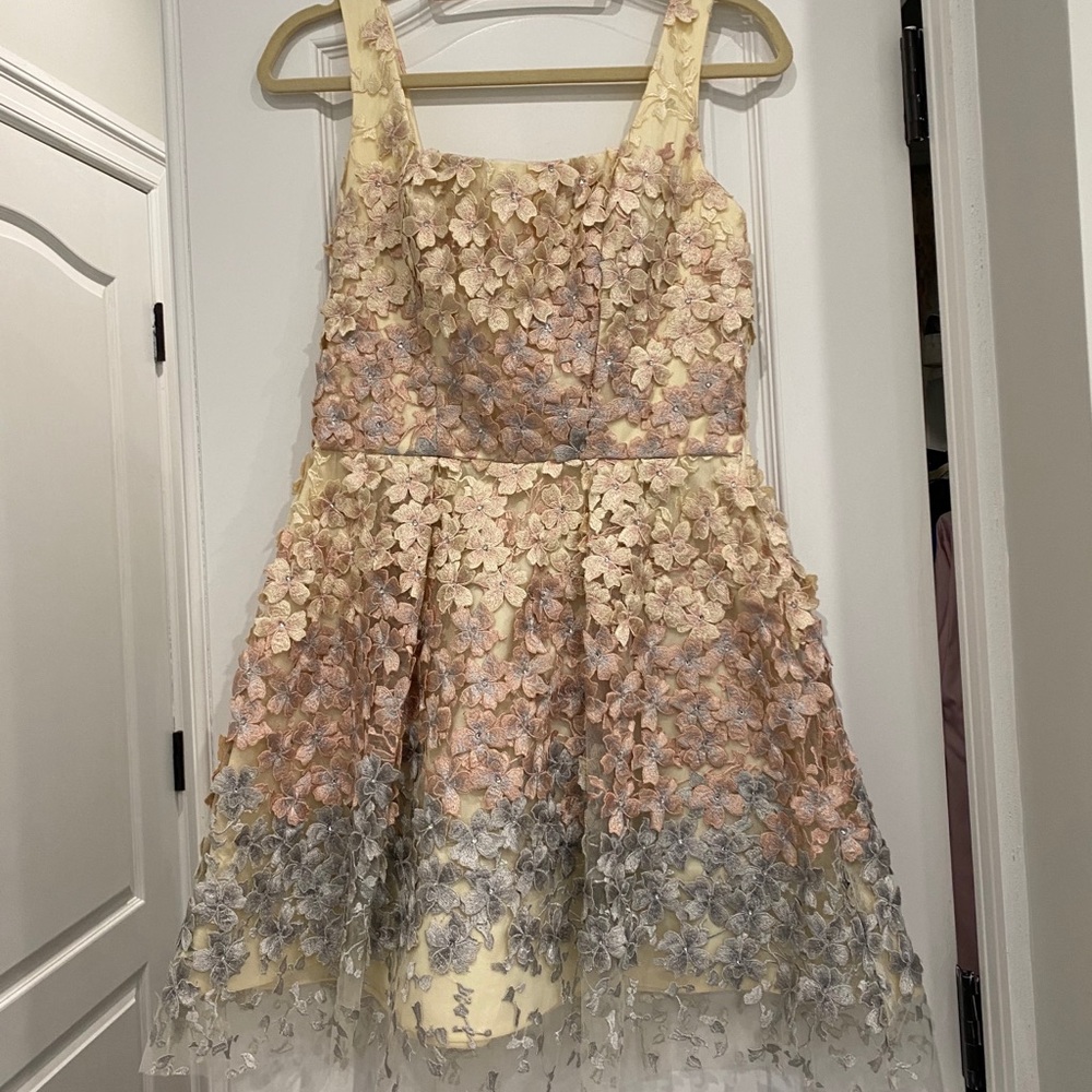 Aida Flower Dres Women size M